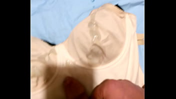 Cum, Bra, Amateur, Masturbation, Gay, Men, Crossdress, Soloboy, Cum-on-bra, Sperma-reggiseno, Sujeta - Gay - 2025 - Amazing - Session - Video 3972108