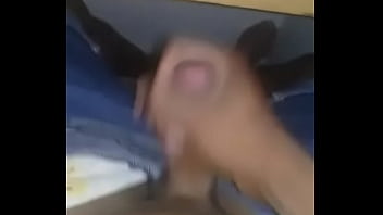 Lek Punhetando No Trabalho