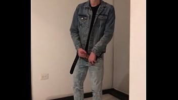 Putito Masturbandose
