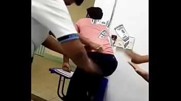 Tremenda Cogida En Clase De Mate