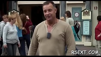 Old Guy Takes A Walk In The Amsterdam Redlight District - hardcore, blowjob, amateur, hooker, prostitute, amateur-porn, hardcore-video, best-blowjob-ever, fre - Video 3895578