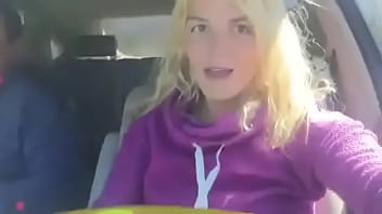 Blowjob In The Car - cumshot, blowjob, car, blond - Video 3887905