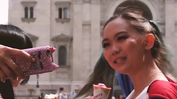 Marica Hase Sightseeing With Harriet Sugarcookie