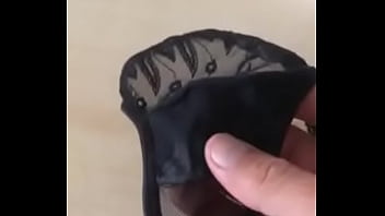 Calcinha Melada Da Minha Esposa Depois De Sair Sozinha Na Balada