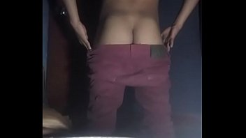 Spartaco Haciendo Strip Dance Para Fan