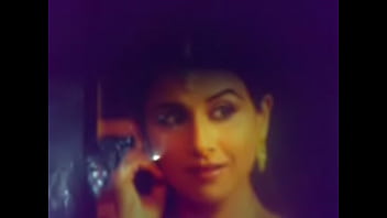 Cum On Cleavage Of Vidhya Balan(requested)