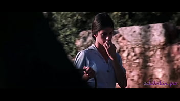 Penelope Cruz - Captain Corelli' Mandolin (2001) - Celebskin.pw