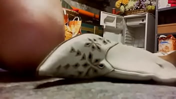 Distruggo Un Paio Di Stivali Vorresti Essere Qui A Leccarli Tutti?