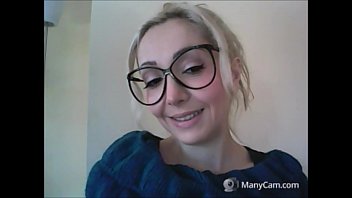 Chantal Has No Limits And Burps With Her Mouth Open Even On The Beach