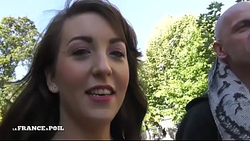 Beurette Fr Exhib A Poil Dans La Rue Et Enculee A La Maison