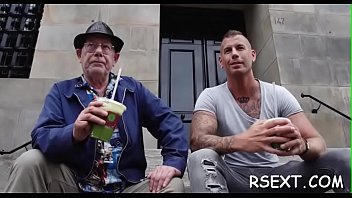 Hot Chick Gets Down And Jerks Off A Hard Dick Then Sucks It - hardcore, blowjob, amateur, hooker, prostitute, amateur-videos, sucking-cocks, real-amateurs, dick-s - Video 3861024