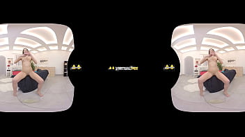 Virtualpee - Pussy Pissing With Hot Babe Miky Love In Virtual Reality