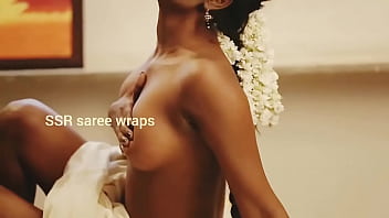 Indian Girl Topless In Saree