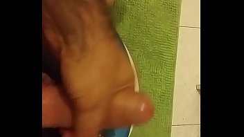 Bathroom Masturbation - cumshot, bathroom, masturbation, solo, gay - Video 3857962
