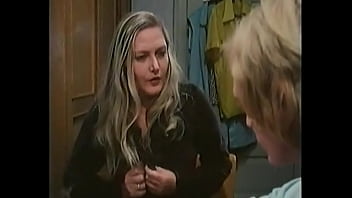 Porno scene in Condominio Erotico 1975 (3)