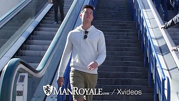 Manroyale Strangers Spontaneously Fuck After Movie