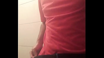 Garoto Pau Duro Batendo Punheta