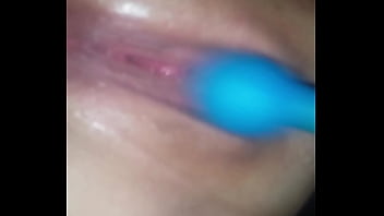 Kona Deep Extreme Close Up Vibrator Wet