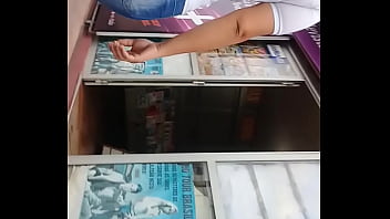 Gostosa Da Bunda Enorme Andando