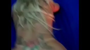 Loira Dando De Quatro Gostoso