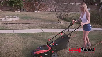 Squirting Milf Cherie Deville Fucked Balls Deep By Handyman' Huge Cock Gp055