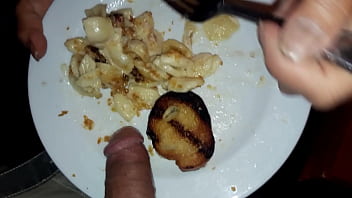 Freaky Flo Eatin Dinner