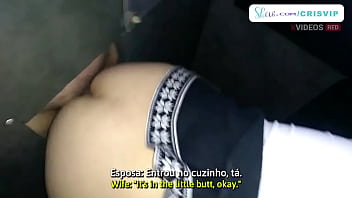 Cristina Almeida Na Cabine Com Buracos Com O Corno Filmando, Chupando Desconhecidos E Bebendo Leitinho | Gloryhole 2 - Trailer