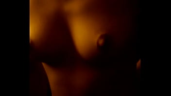 Ch2 Toco Sus Redonditos Pechos