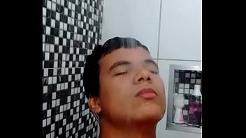 Rei Macaco Se Masturbando