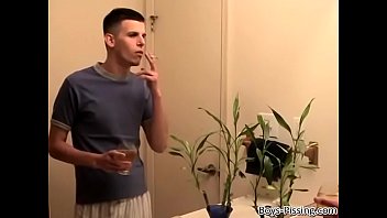 Homosexual Freak Pissing In The Sink And Glass