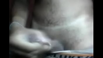 Punheta Ao Som Gostoso