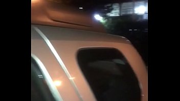 Gozando No Estacionamento