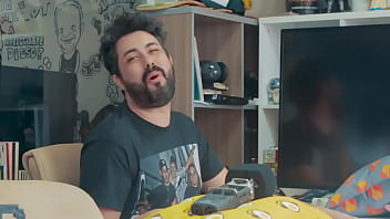 Camboy Ao Vivo Comendo Geral