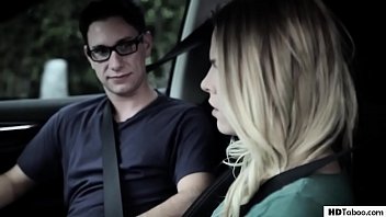 Aubrey Sinclair Fucks For Easy Driver Licence