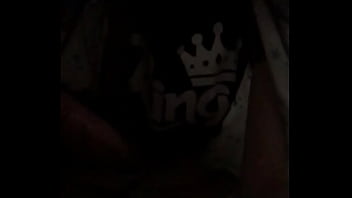 Ragazza Bionda Fa Un Bel Bocchino