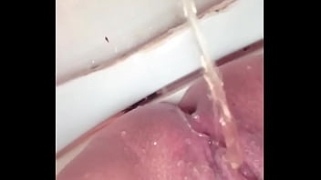 Hairy Pussy Pawg Peeing