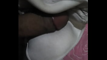 Jugando Con El Brassier De Mi Cuñada