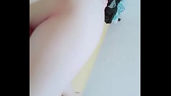 雪 白 粉 嫩 無 毛 極 品 小 美 女 被 男 友 誘 惑 直 播 操 逼 太 緊 一 直 喊 痛