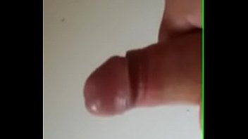 Ragazzo Italiano Sborra Masturbandosi