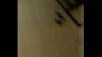 Sobrino Travieso Se Baña Para Una Noche Encantadora