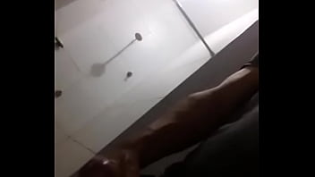Punheta Na Faculdade - porn, gay, soloboy - Video 3780839