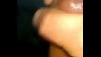 Homem Do Pau Pequeno Batendo Punheta Pensando Na Morena