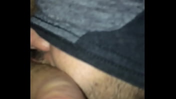 Casado Mamando Casado - gay, mamando, casado, cdzinha, passivo, fixo, boquete-no-carro, mamando-no-carro - Video 3780557