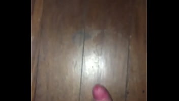 Novinho Gostoso Gozando Na Mesa