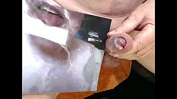 Kater Xxx Tribute - Auf Den Mund Und Die Geile Zunge Abgesahnt