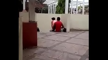 Pillado En El Parque