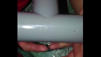 Sục cu bằng ống nước