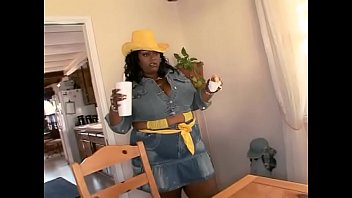 Fat Chick Thunder Katt Gets Her Wet Pussy Slammed By Real Rastafarian