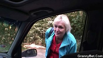 Old Bitch Gets Nailed In The Car By A Stranger - mature, wife, old, housewife, oldandyoung, granny, step-mom, step-grandma - Video 6395207