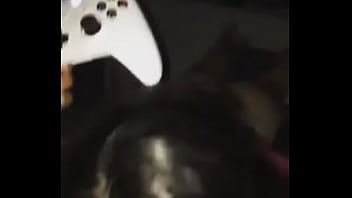 Me La Chupa Mientras Juego